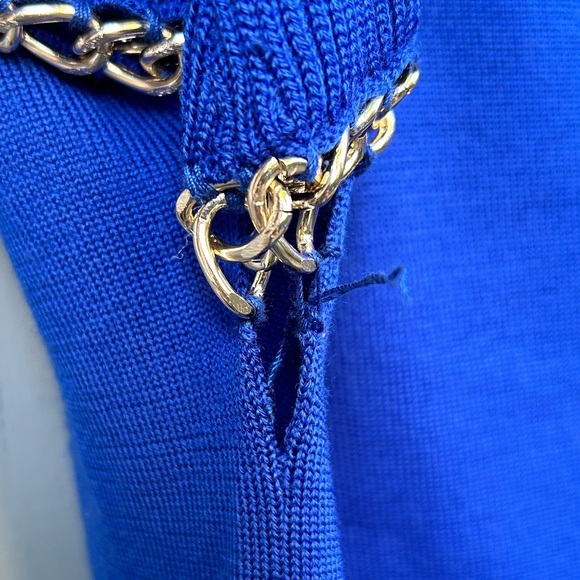 Boutique Moschino Blue Chain Detail Sweater, size 8 - Picture 6 of 8
